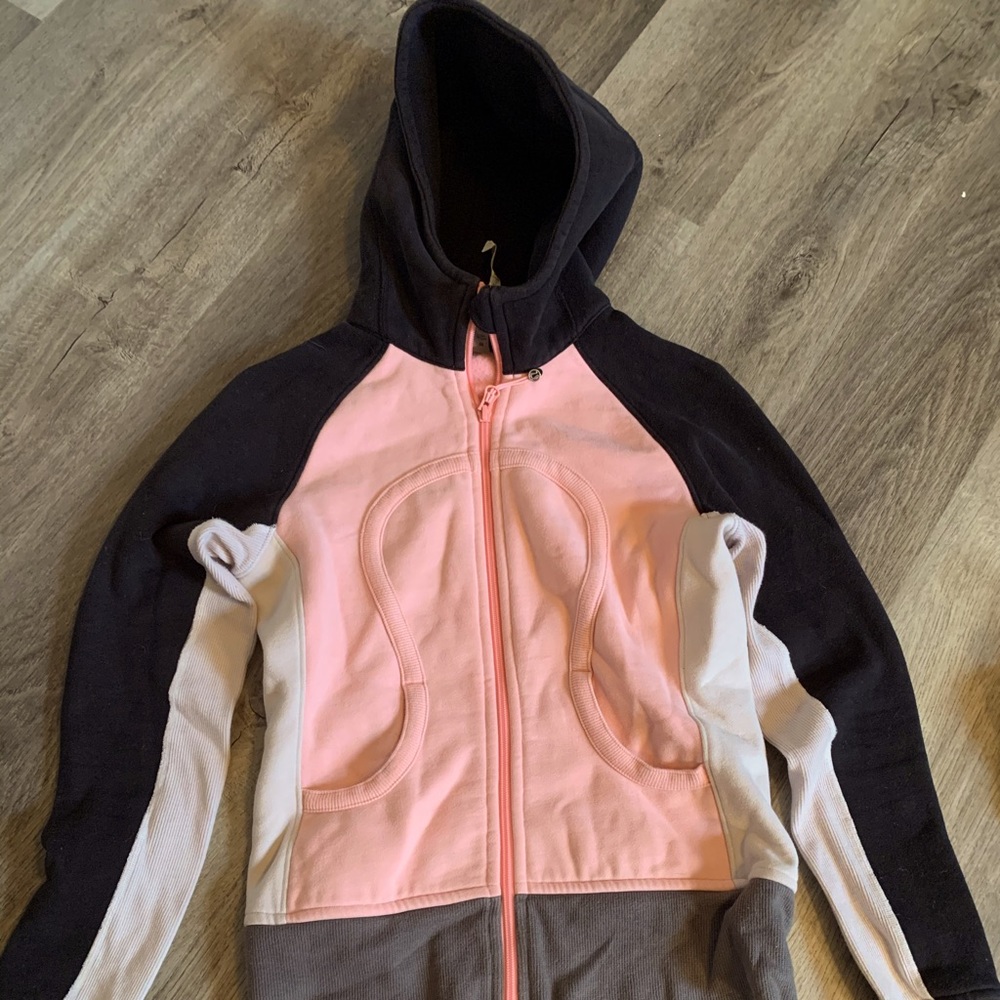 Lululemon Scuba Hoodie Women’s Size 4